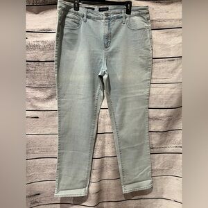 Charter Club Lexington Straight Light Wash Blue Denim Jeans Soft Stretch
